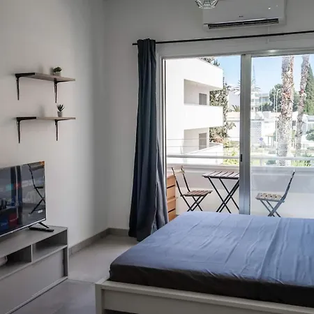 Hubstay - Klea's Downtown Apartment