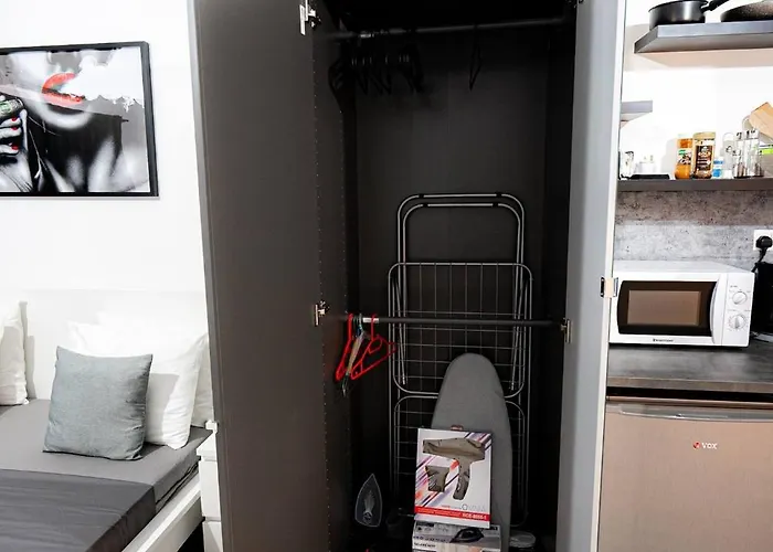 Lägenhet Hubstay - Klea's Downtown