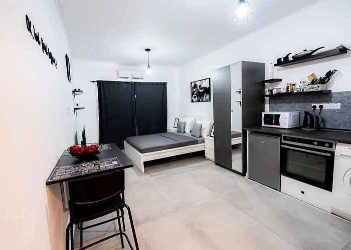 Hubstay - Klea's Downtown Lägenhet