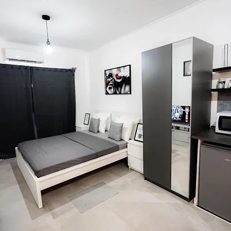 Hubstay - Klea's Downtown Larnaca