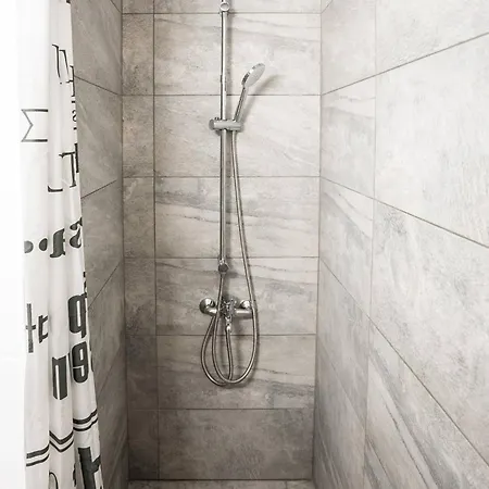 Hubstay - Klea's Downtown Apartamento